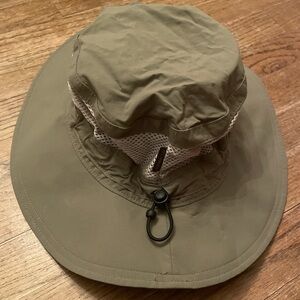 Columbia Unisex Sun Hat with Mesh Lining